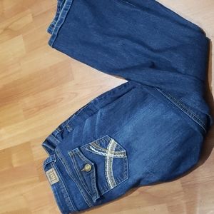 Size 11 Juniors Short LEI hipster flare jean